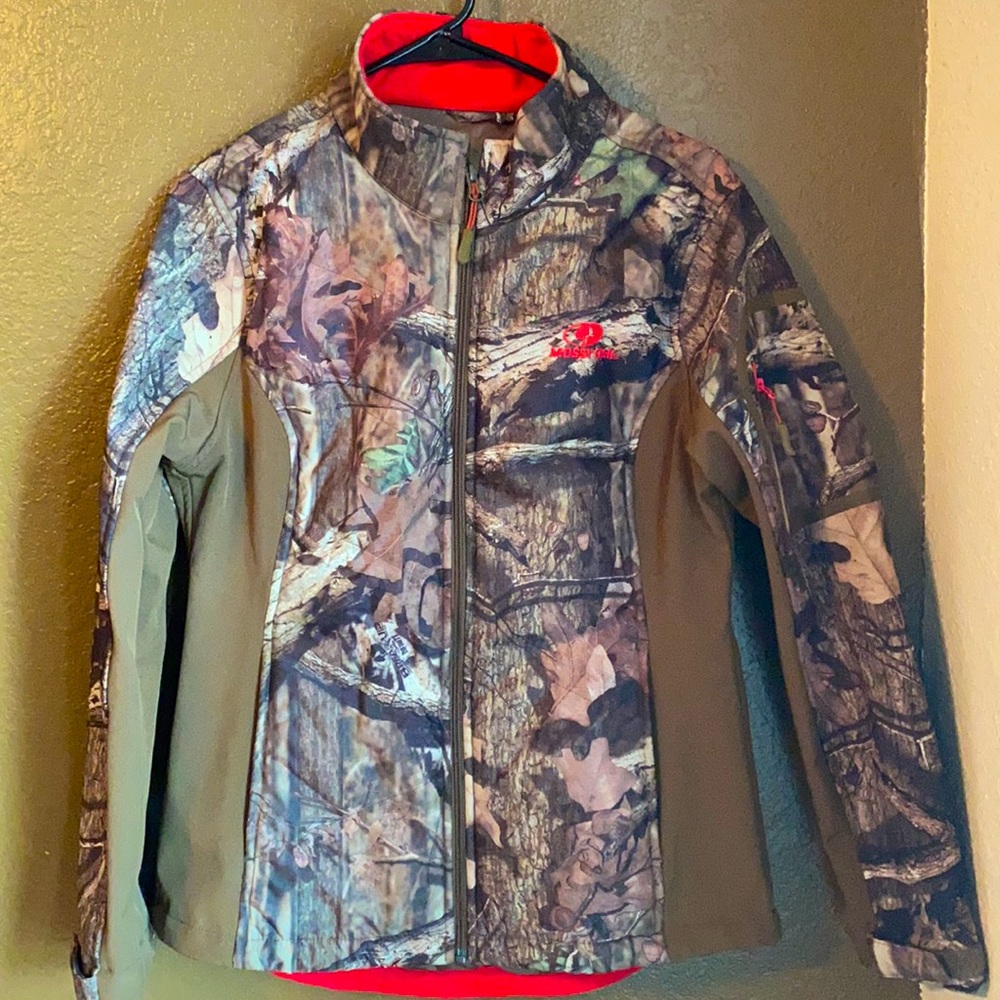 Mossy Oak Women’s Camo Jacket Softshell